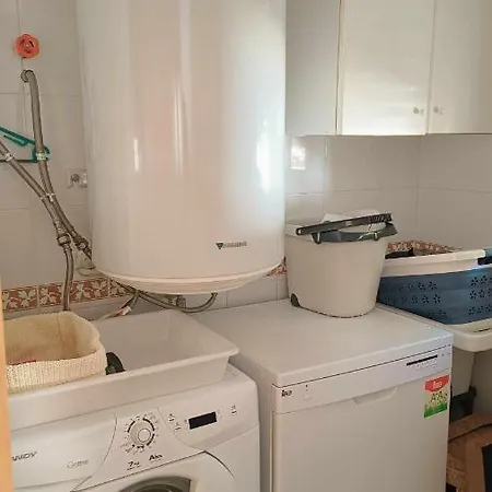 Pareada Con Piscina Privada Y Con Vistas *