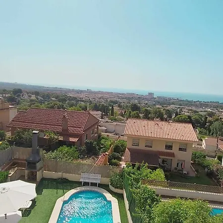 Pareada Con Piscina Privada Y Con Vistas Villa *