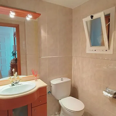 Pareada Con Piscina Privada Y Con Vistas